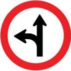 Placa R-25c, Siga em frente ou à esquerda